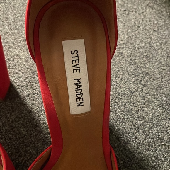 Red Steve Madden Heels - Picture 4 of 5